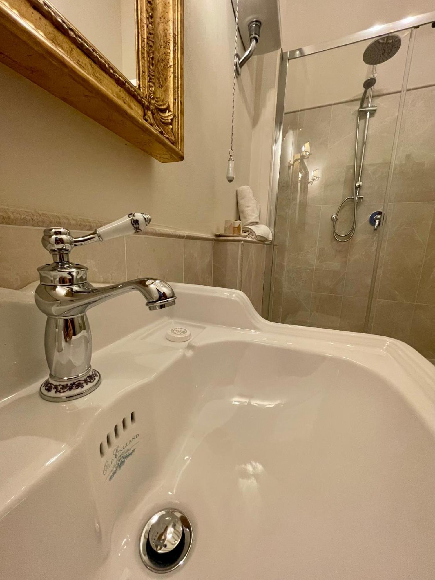 Residenza Dei Ricci Bed & Breakfast Chiusi Luaran gambar
